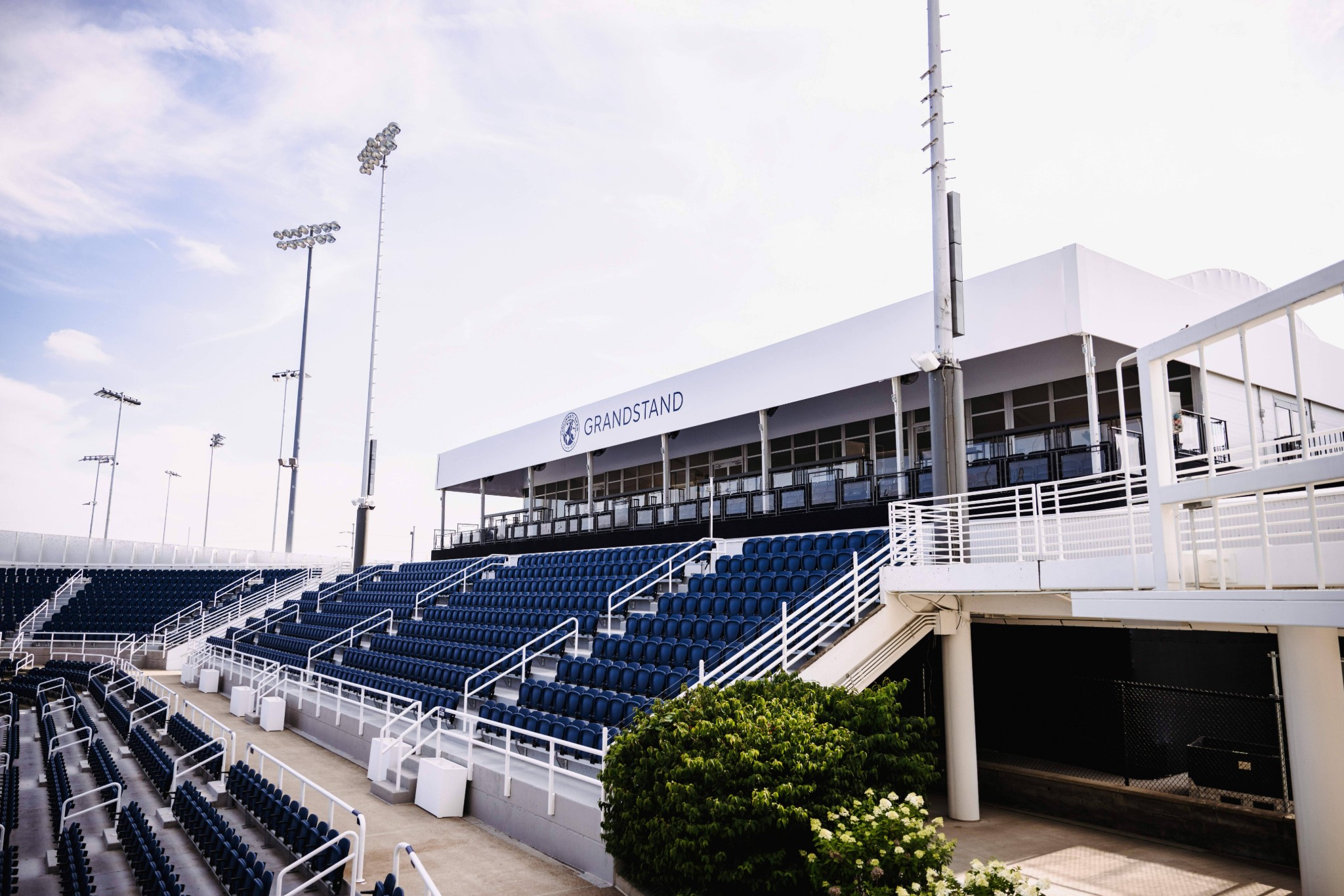 Grandstand Club
